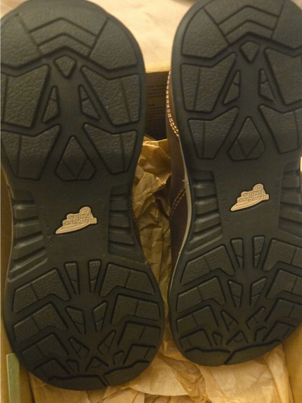 Women’s Brown Slip-On Work Shoes - Picture 2 of 4